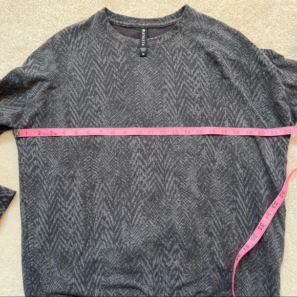 Athleta Studio to Street Pullover Sheatshirt Womens Medium M Crew Splatter Gray - Picture 6 of 9